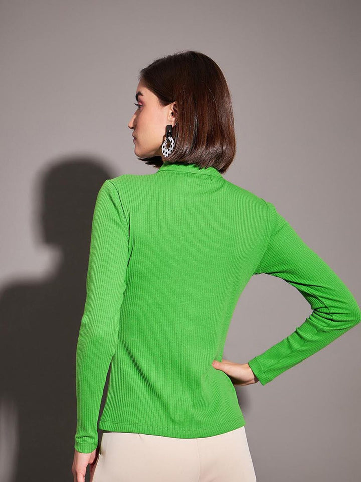 SASSAFRAS Green Keyhole Neck Fitted Top