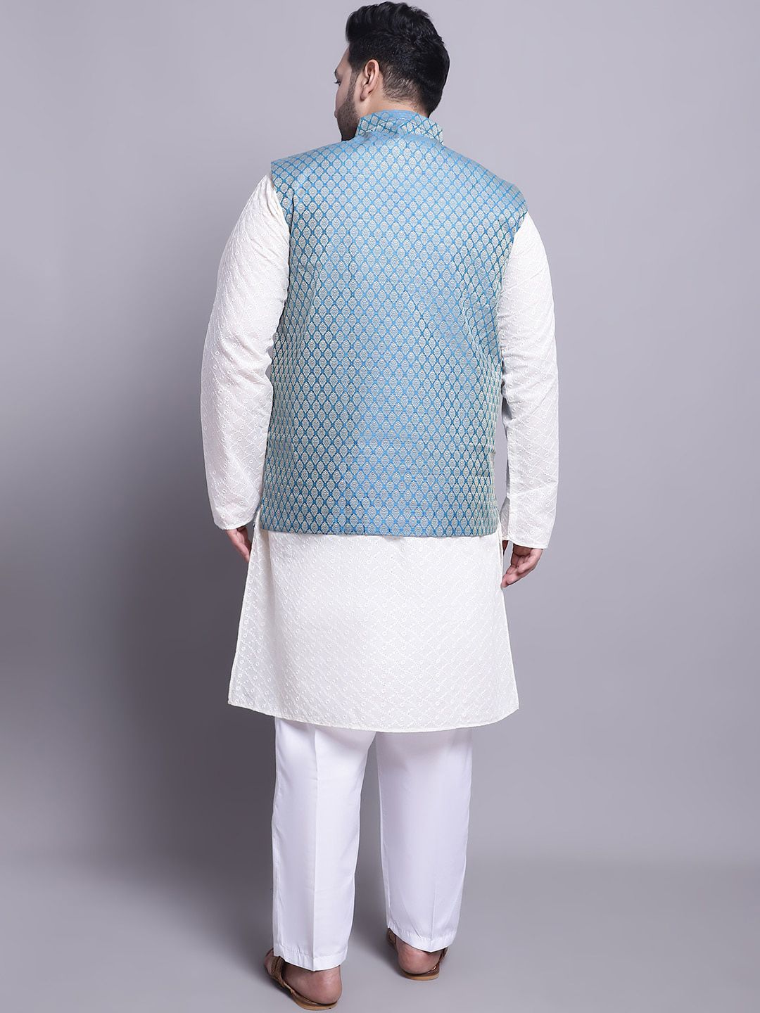 SOJANYA PLUS Ethnic Motifs Woven Design Regular Kurta With Pyjamas & Nehru Jacket