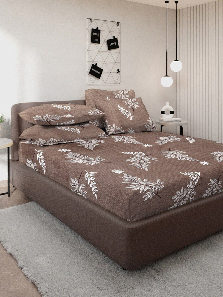 KLOTTHE Book Fold Brown Leaf Polycotton Soft Feel 300 TC Fitted King Fine Bedsheet with 4 Pillow Covers-98 x 89 inches