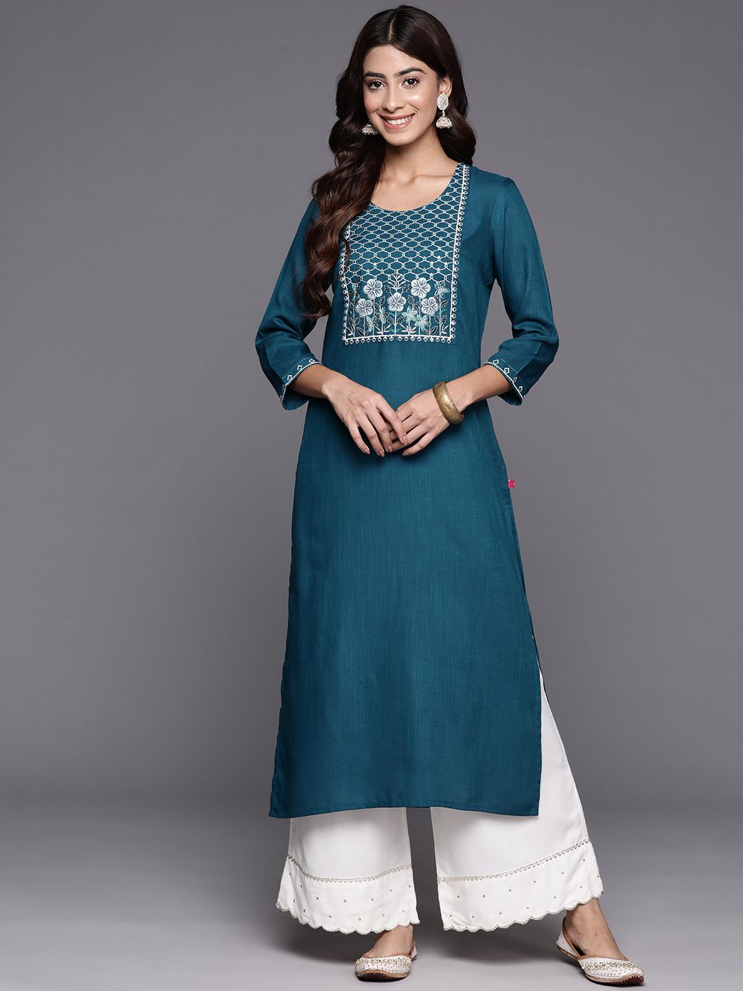 Varanga Wanita Reka Bentuk Reka Bentuk Floral Sequinned Kurta