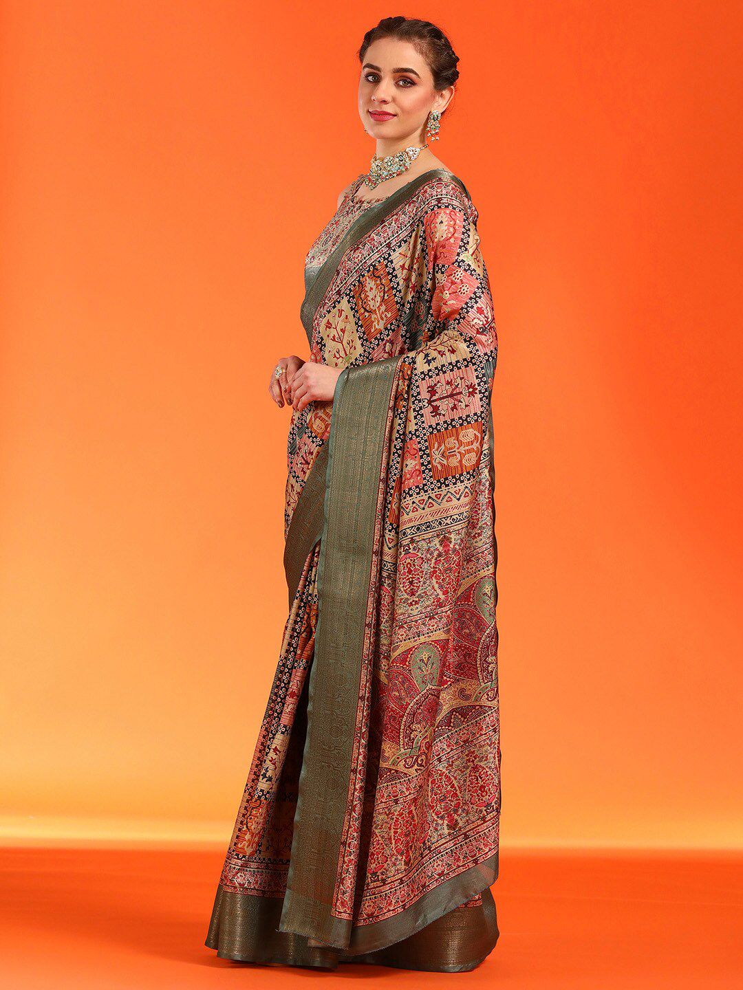 Saree mall Zari Ethnic Printed Sungudi Sarees