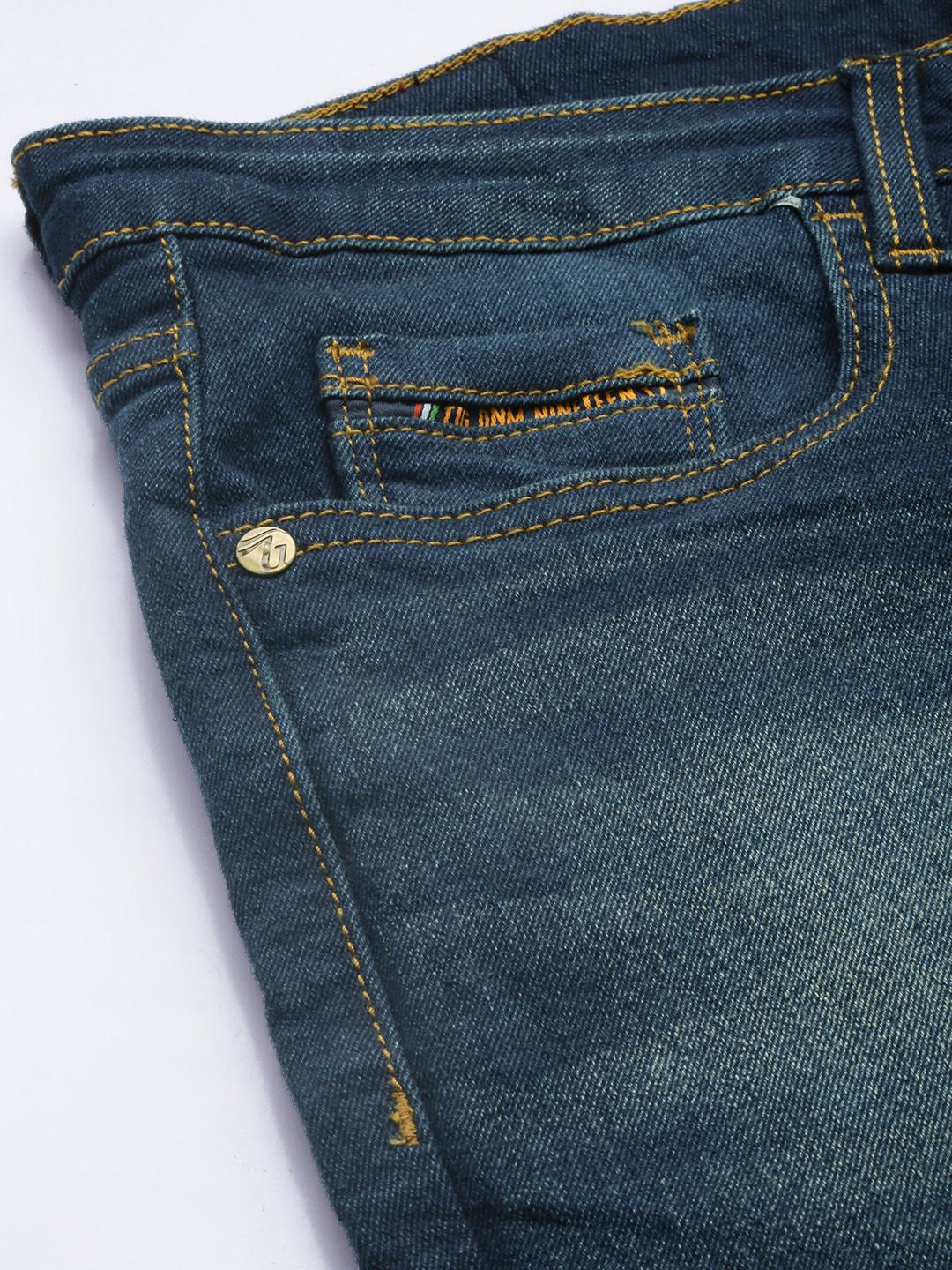 The Indian Garage Co Men Carrot Fit Light Fade Stretchable Jeans