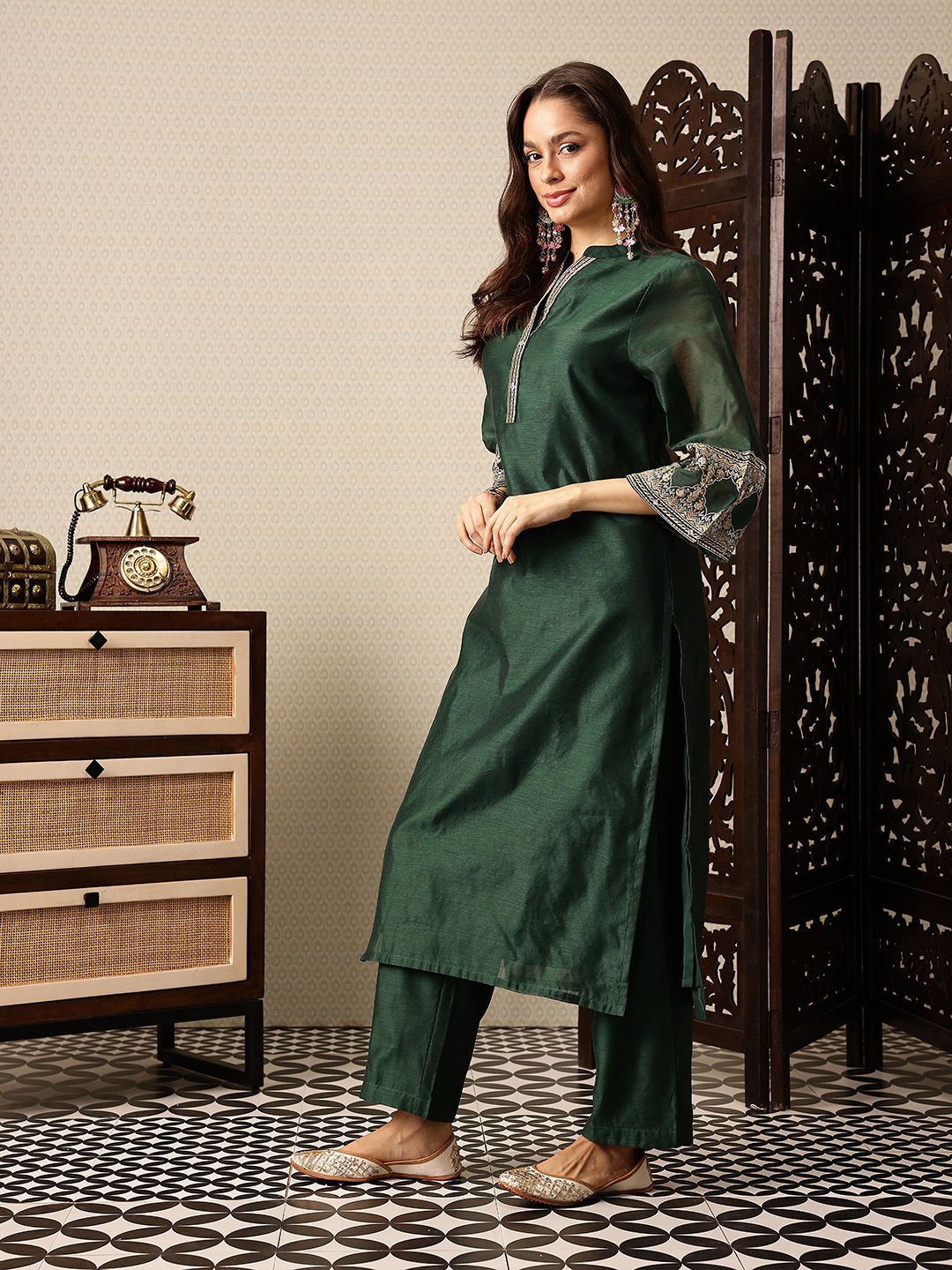 House of Pataudi Regular Jashn Kurta with Trousers & With Dupatta