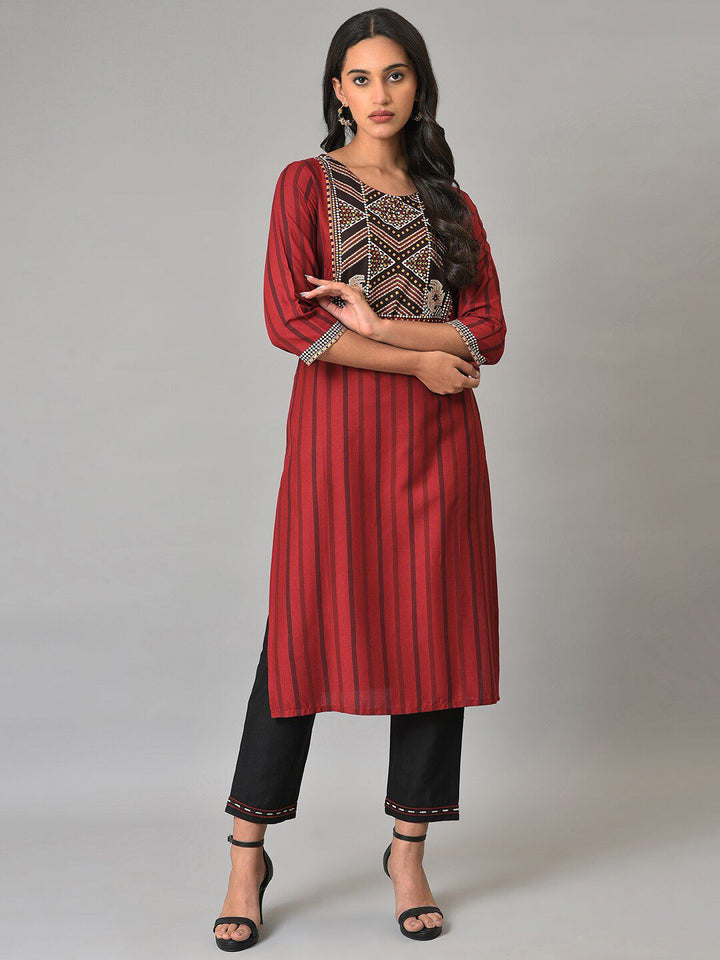 W Women Round Neck Striped Kurta