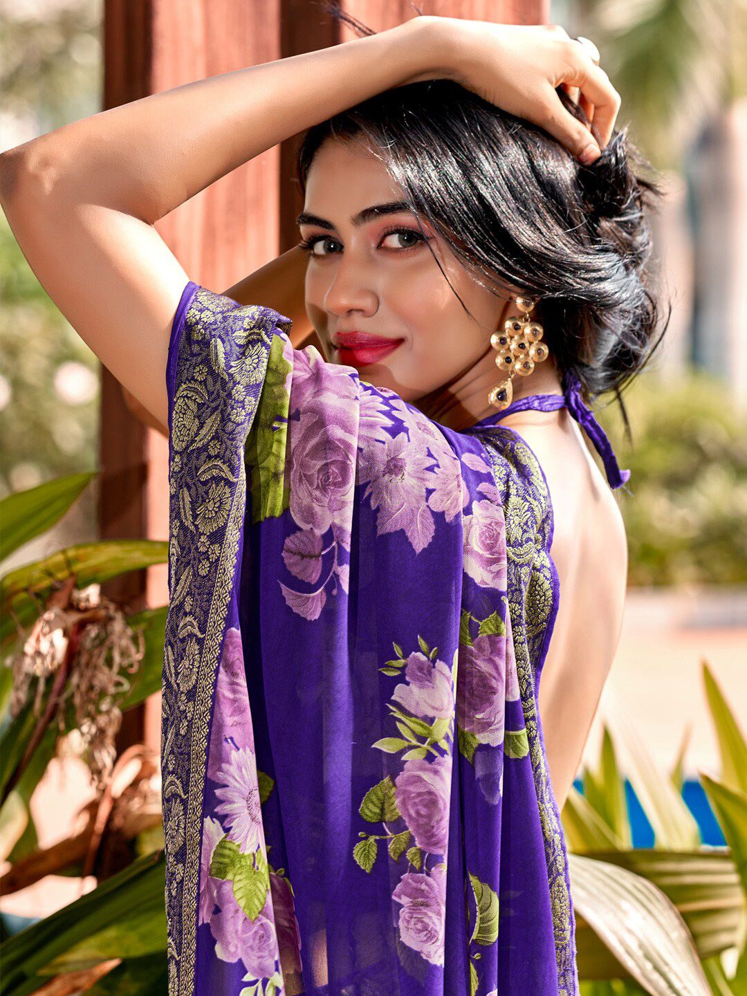 Saree mall Violet Floral Printed Poly Georgette Saree
