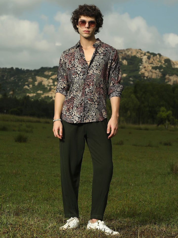 Kampus Sutra Lelaki Santai Fit Button-Down Collar Floral Printed Shirt Shirt