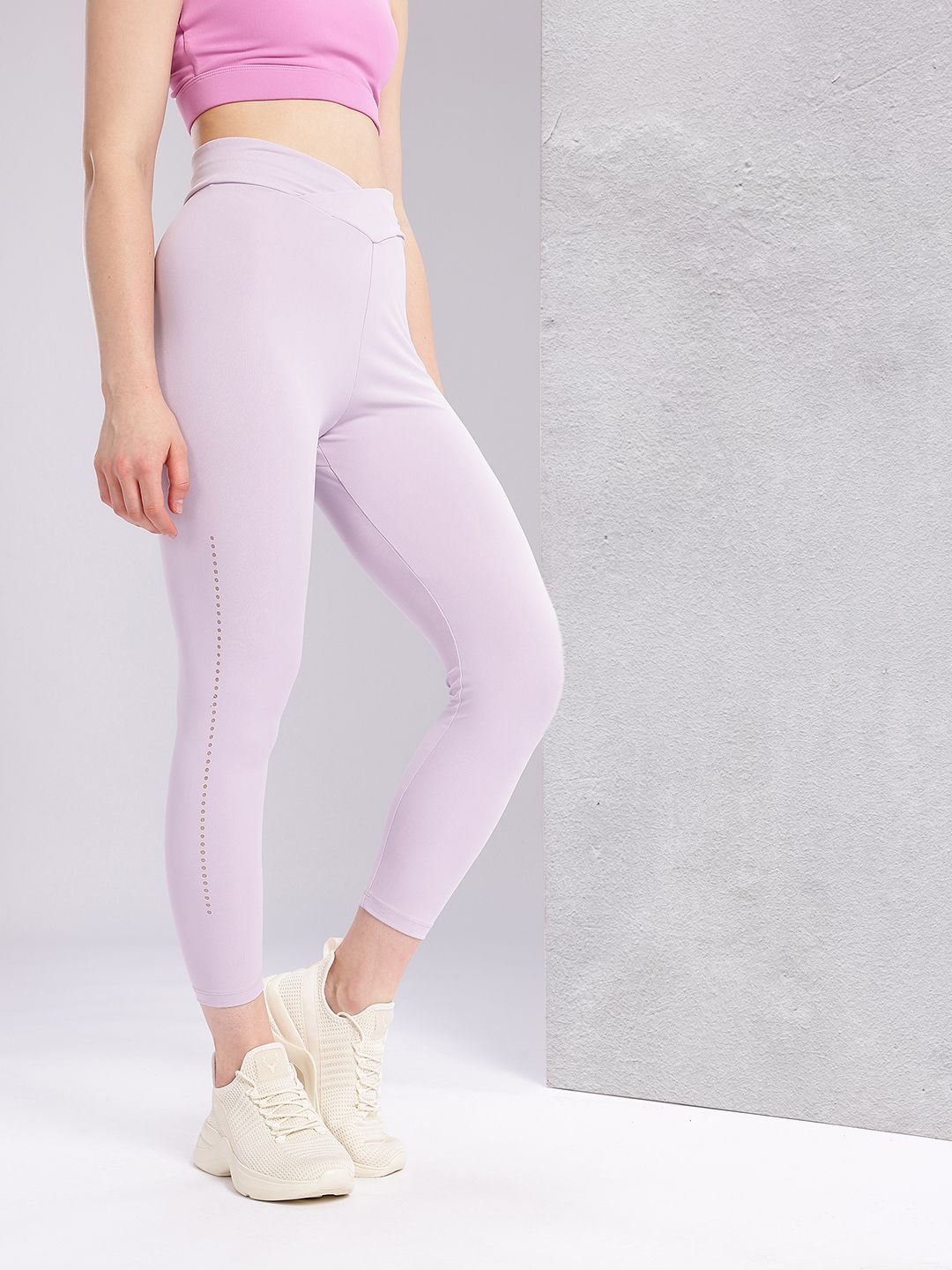 HRX by Hrithik Roshan Women Brand Logo Print Mid-Rise Cropped Running Tights