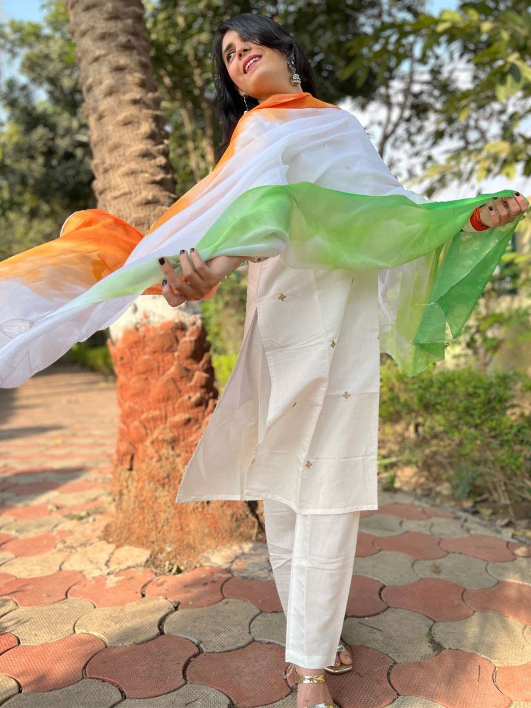 KALINI Ombre Dyed Tricolor Chiffon Dupatta