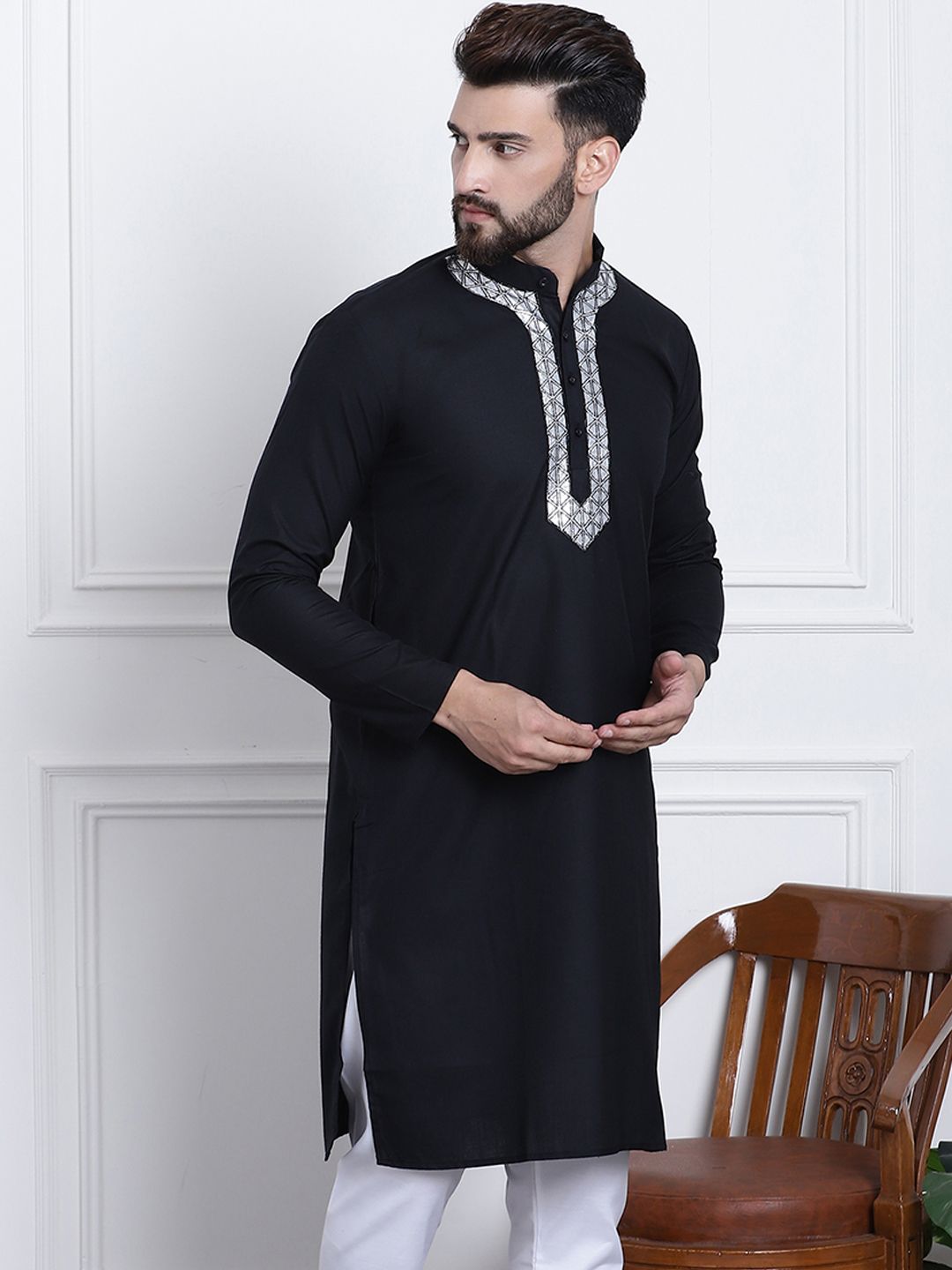 SOJANYA Lelaki Hitam Solid Pure Cotton Kurta