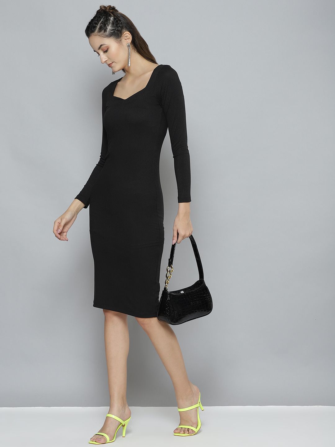 SASSAFRAS Black Bodycon Dress