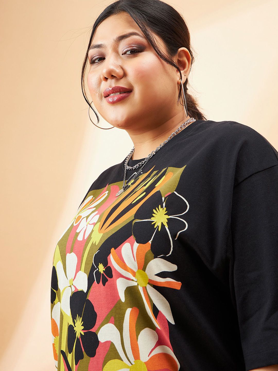 SASSAFRAS Curve Plus Size Graphic Printed Round Neck Cotton Relaxed Fit T-shirt