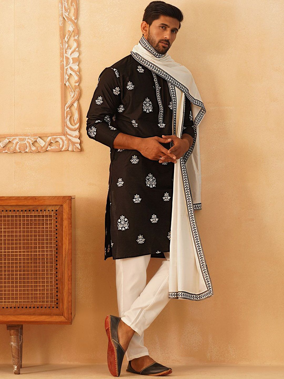 Jompers Floral Embroidered Sequinned Straight Kurta & Pyjamas With Dupatta