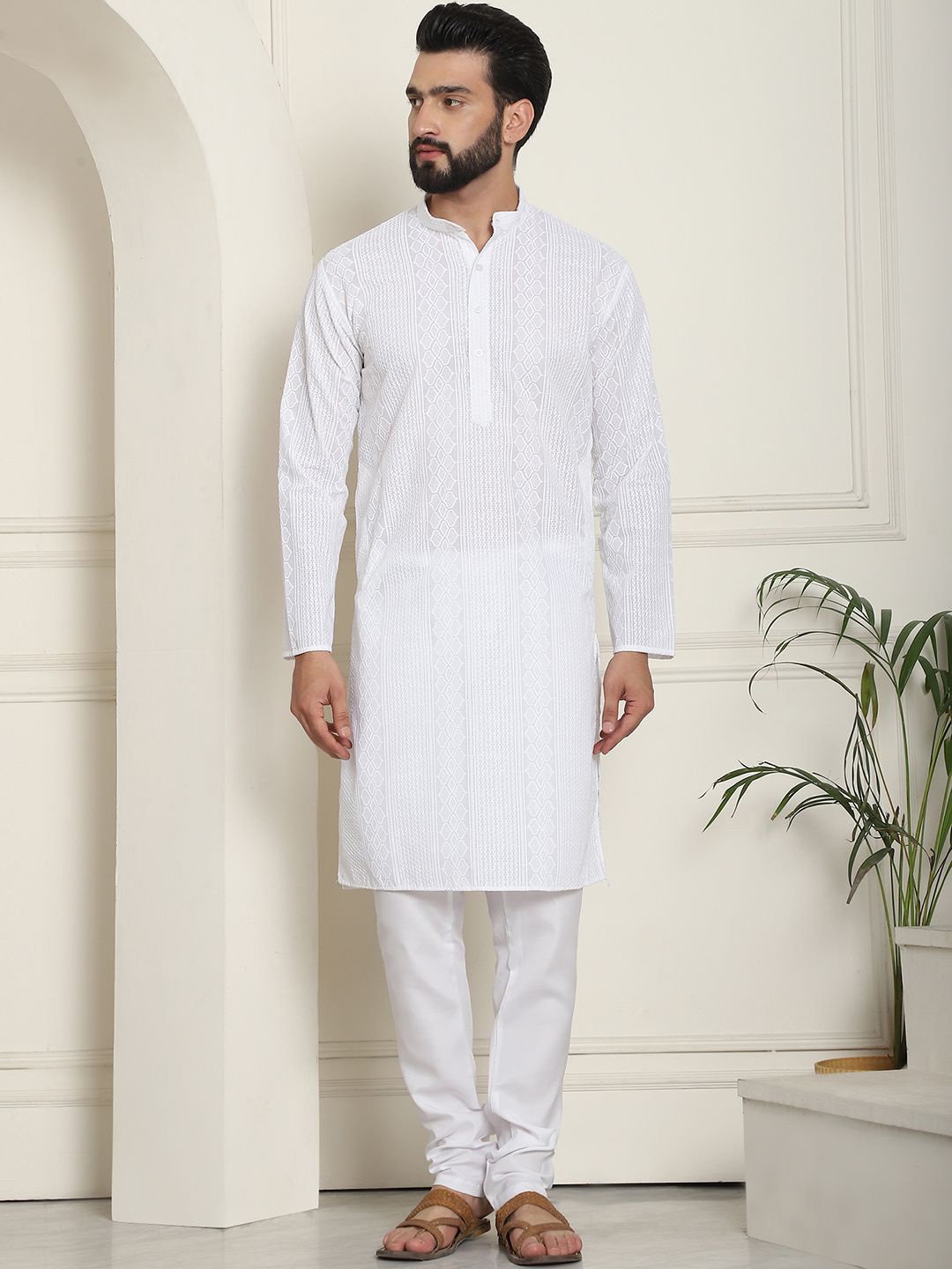 SOJANYA Men Thread Work Kurta
