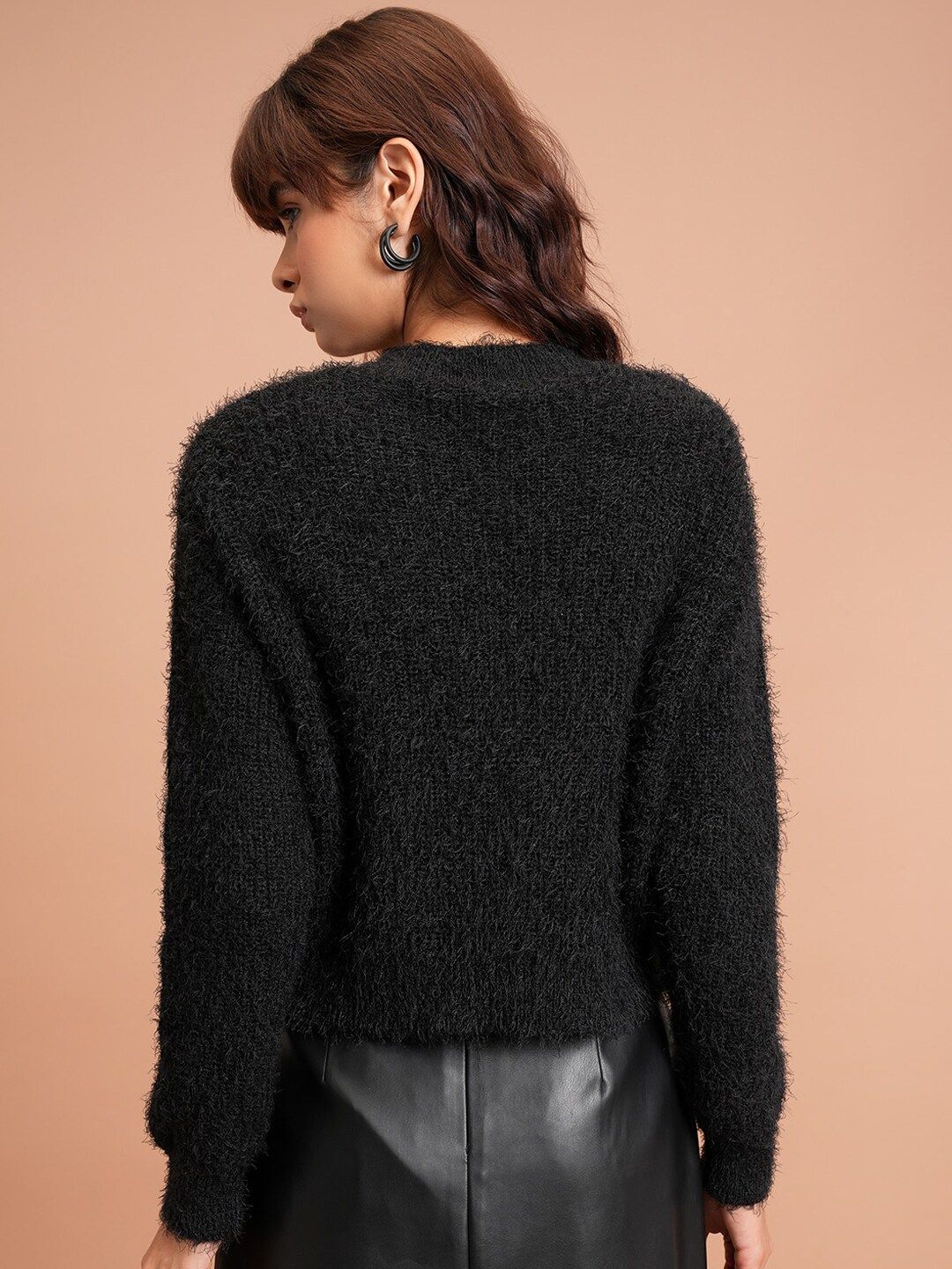 Tokyo Talkies Faux Fur Detail Shoulder Straps Acrylic Crop Top With Cardigan