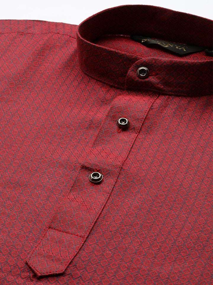 SOJANYA Men Red & Navy Blue Woven Design Straight Kurta