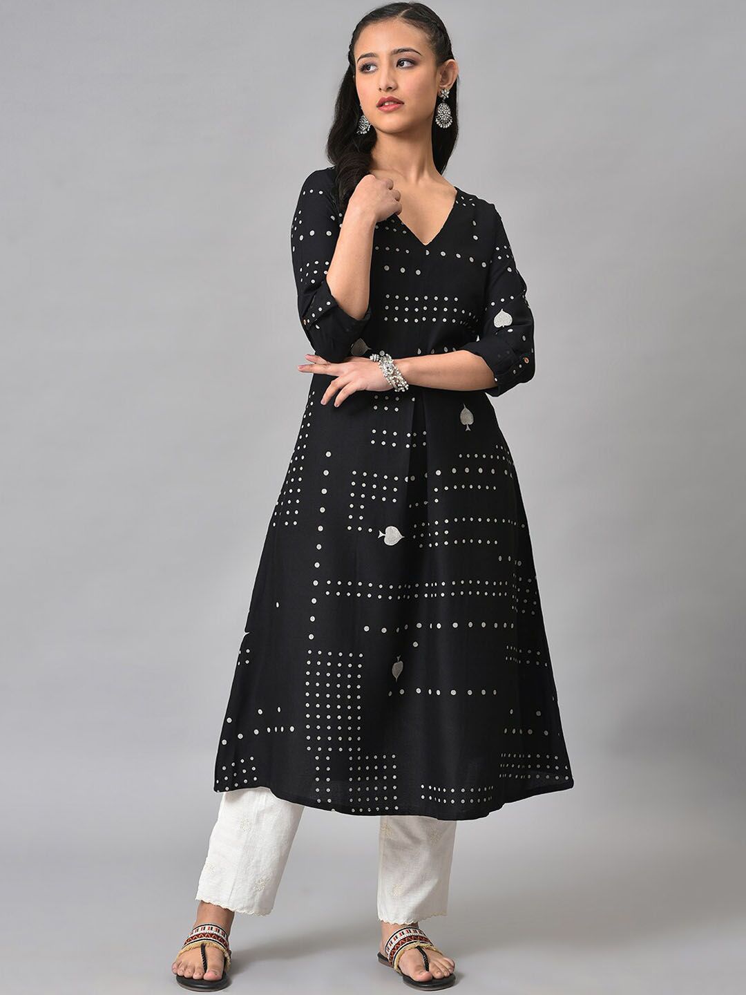 W Women Geometric Printed Anarkali Kurta
