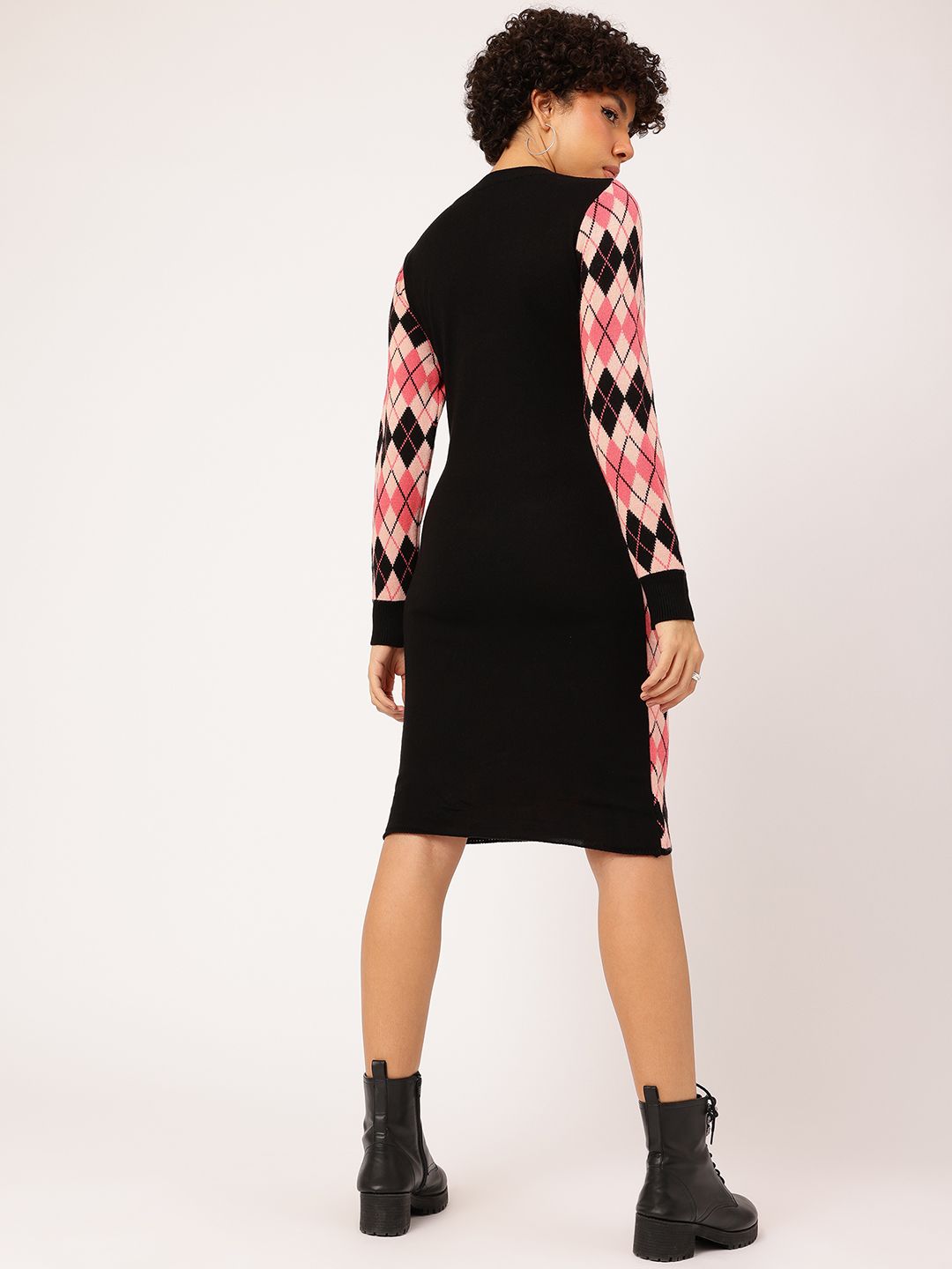 DressBerry Pink and Black Geometric Knee Length Jumper Dress