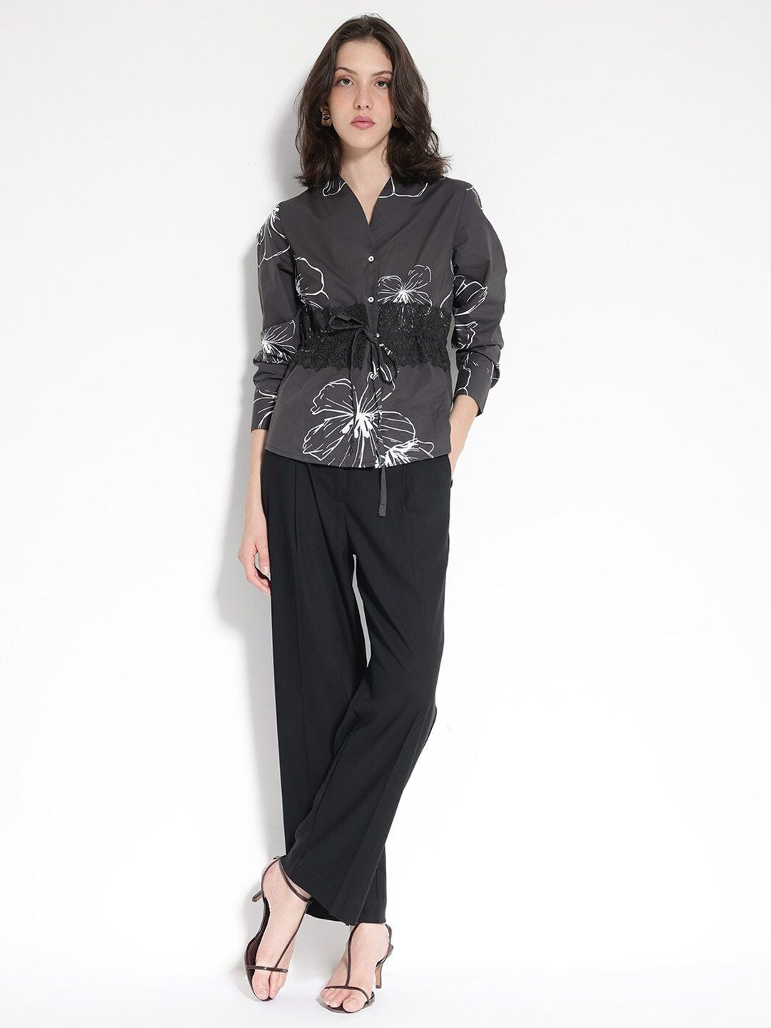 RAREISM Floral Printed Three-Quarter Sleeves V-Neck Cotton Top