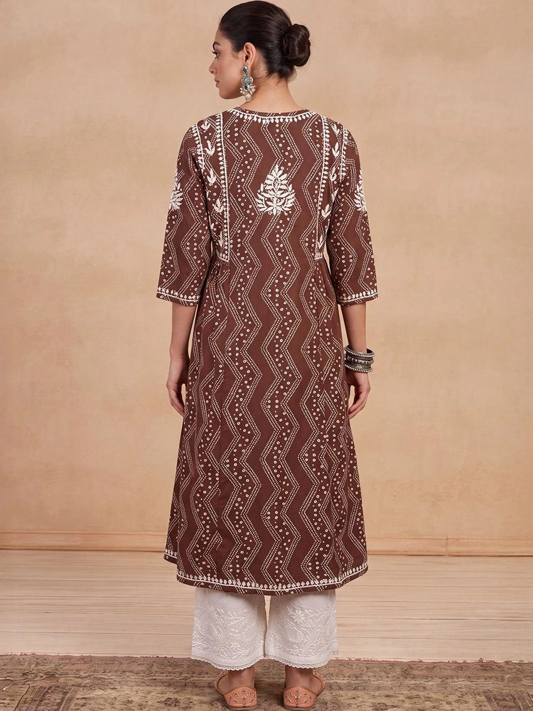 House of Chikankari Women Ethnic Motifs Embroidered Thread Work Kurta