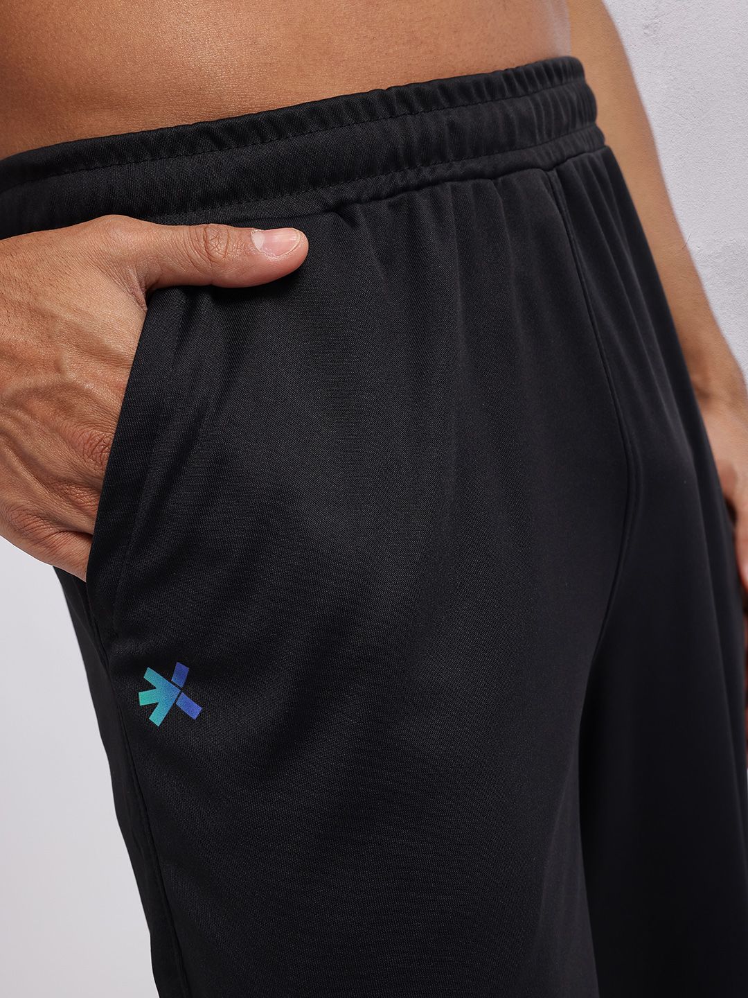 HRX by Hrithik Roshan Men Mid-Rise Rapid-Dry Training Joggers
