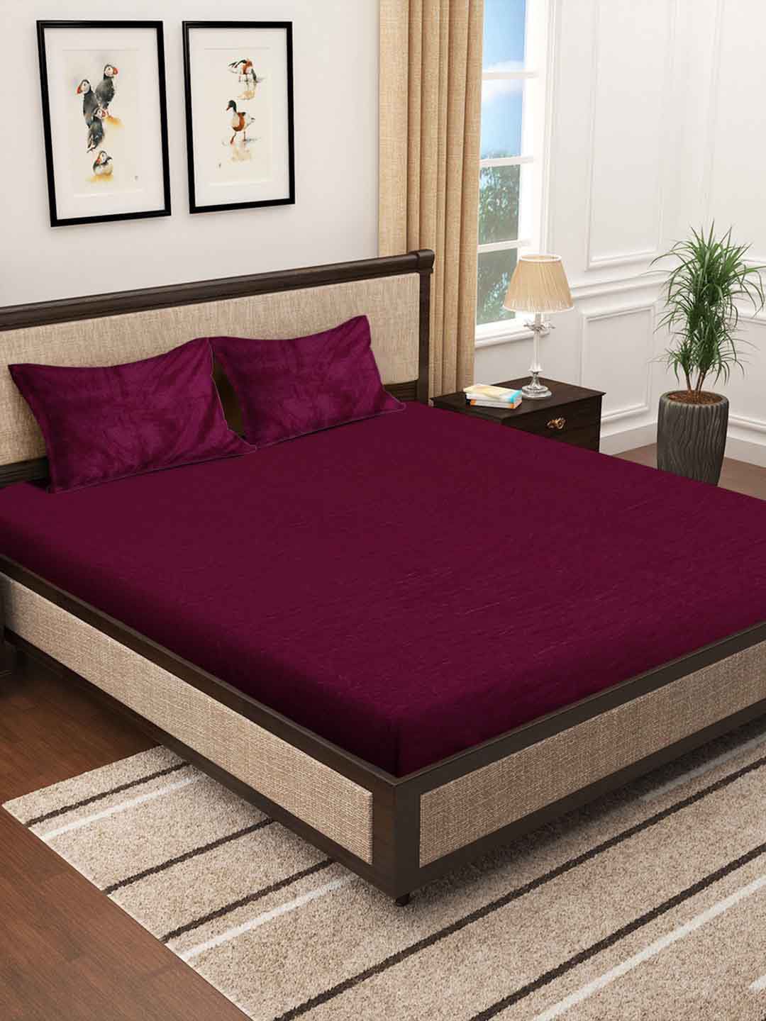 KLOTTHE Maroon Solid Flat 300 TC Woolen King Bed Sheet With 2 Pillow Covers-250X225 cm