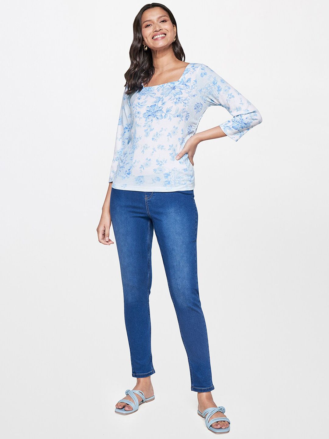 AND Women Mid-Rise Skinny Fit Jeggings