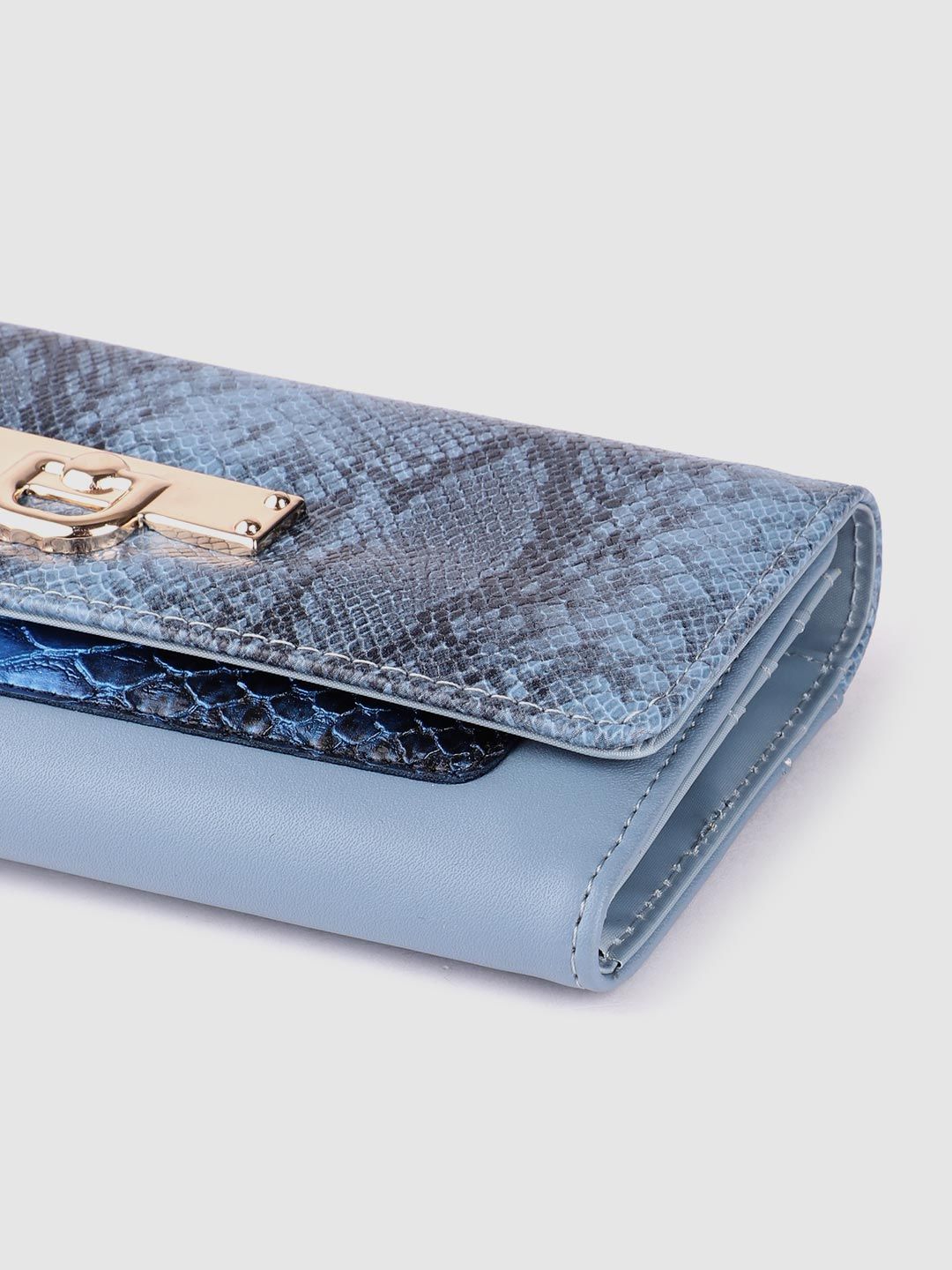 Lino Perros Women Snakeskin Print Three Fold Wallet