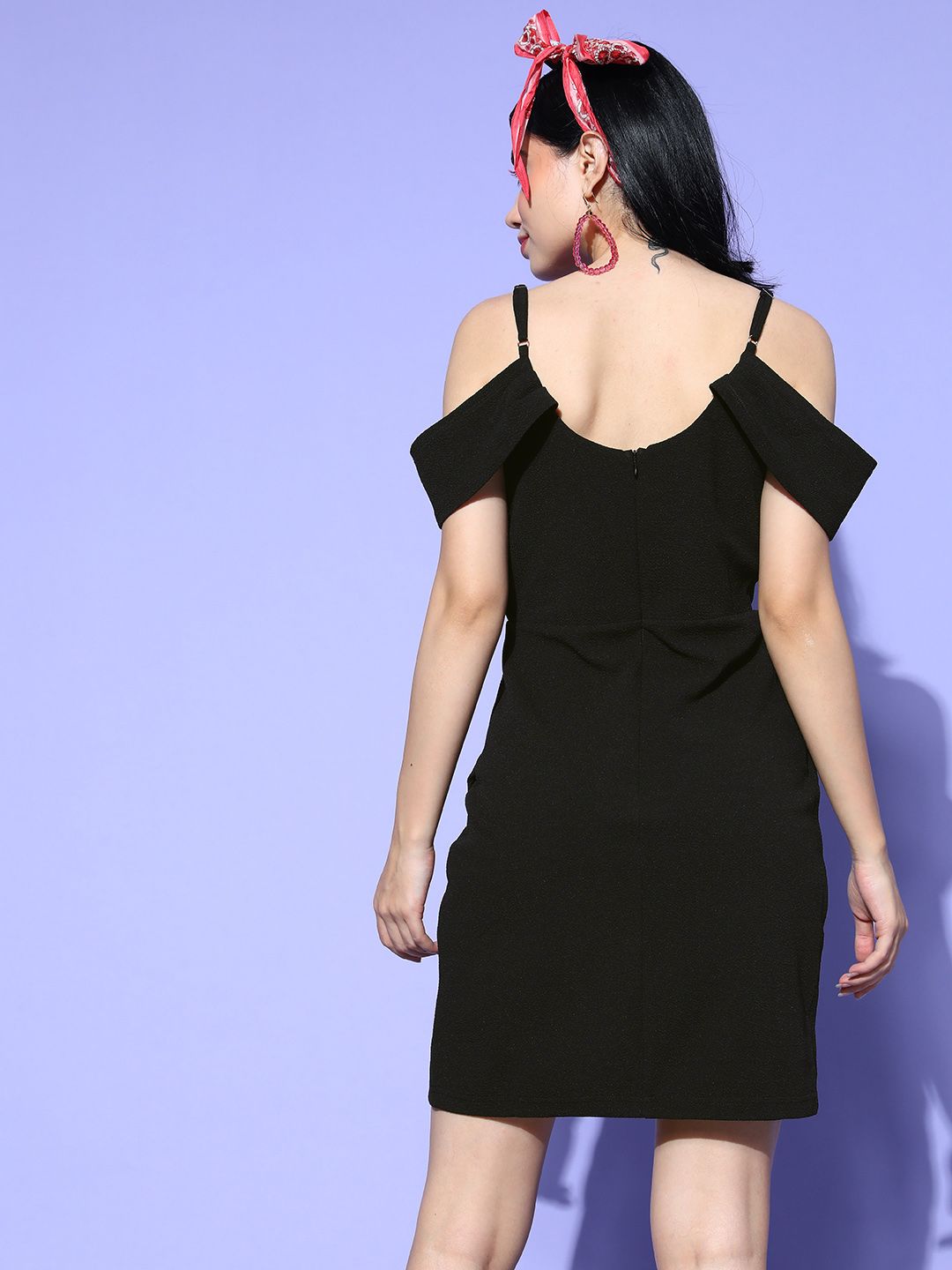Berrylush Women Black Solid New Neckline Dress