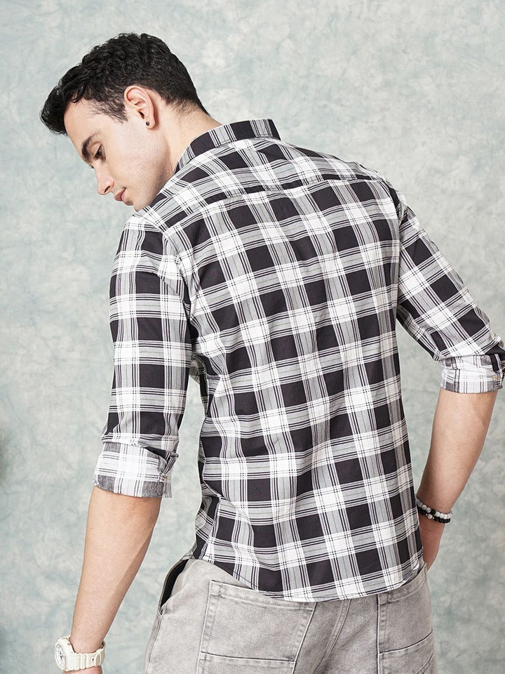 The Indian Garage Co Men Black & White Checked Cotton Casual Shirt
