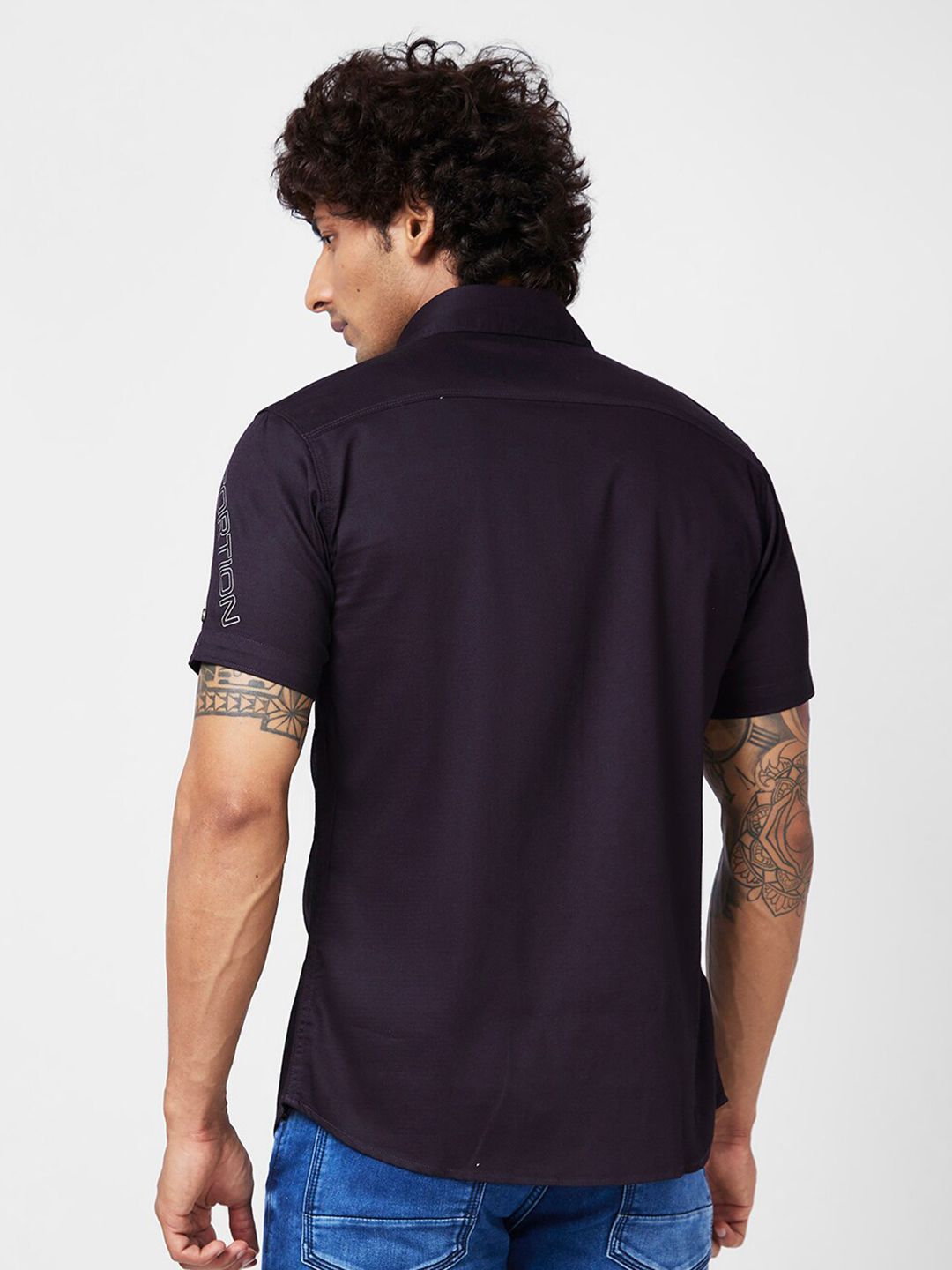 SPYKAR Slim Fit Opaque Cotton Casual Shirt