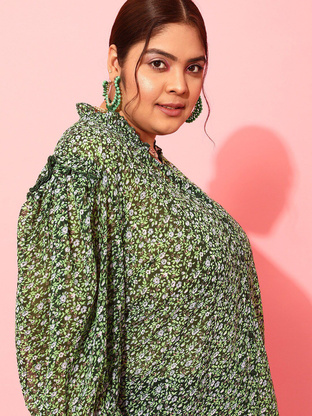 CURVY STREET Plus Size Floral Printed Puff Sleeves Satin Top