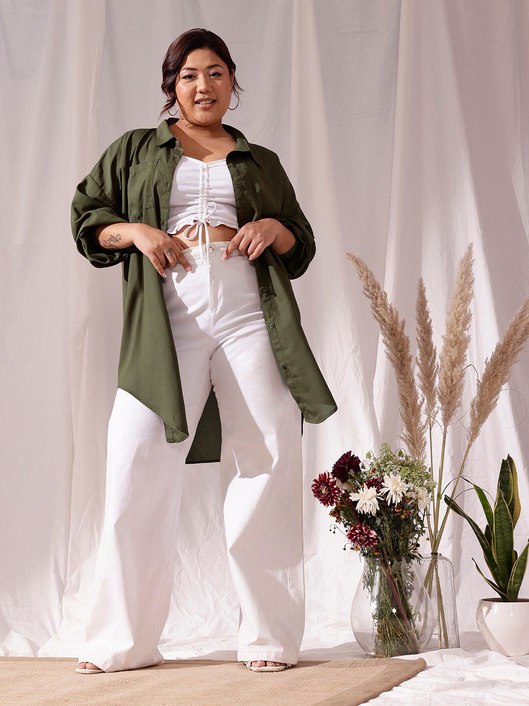 CURVY STREET Spread Collar Extended Sleeves Oversized Comfort Casual Shirt