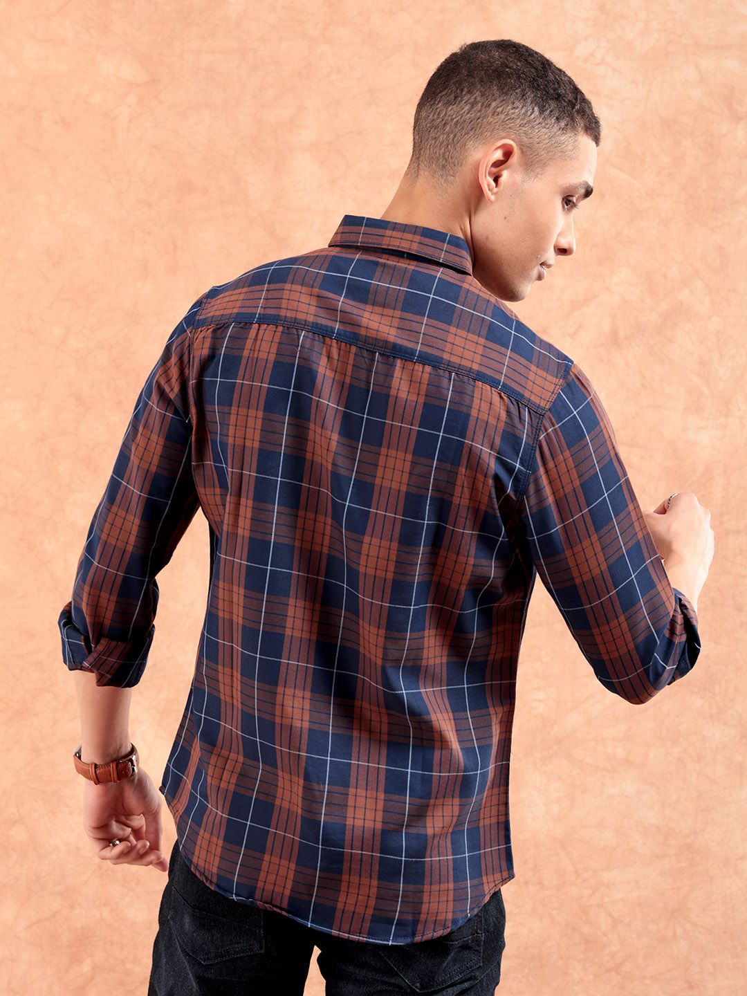 The Indian Garage Co Men Regular Fit Checked Casual Shirt