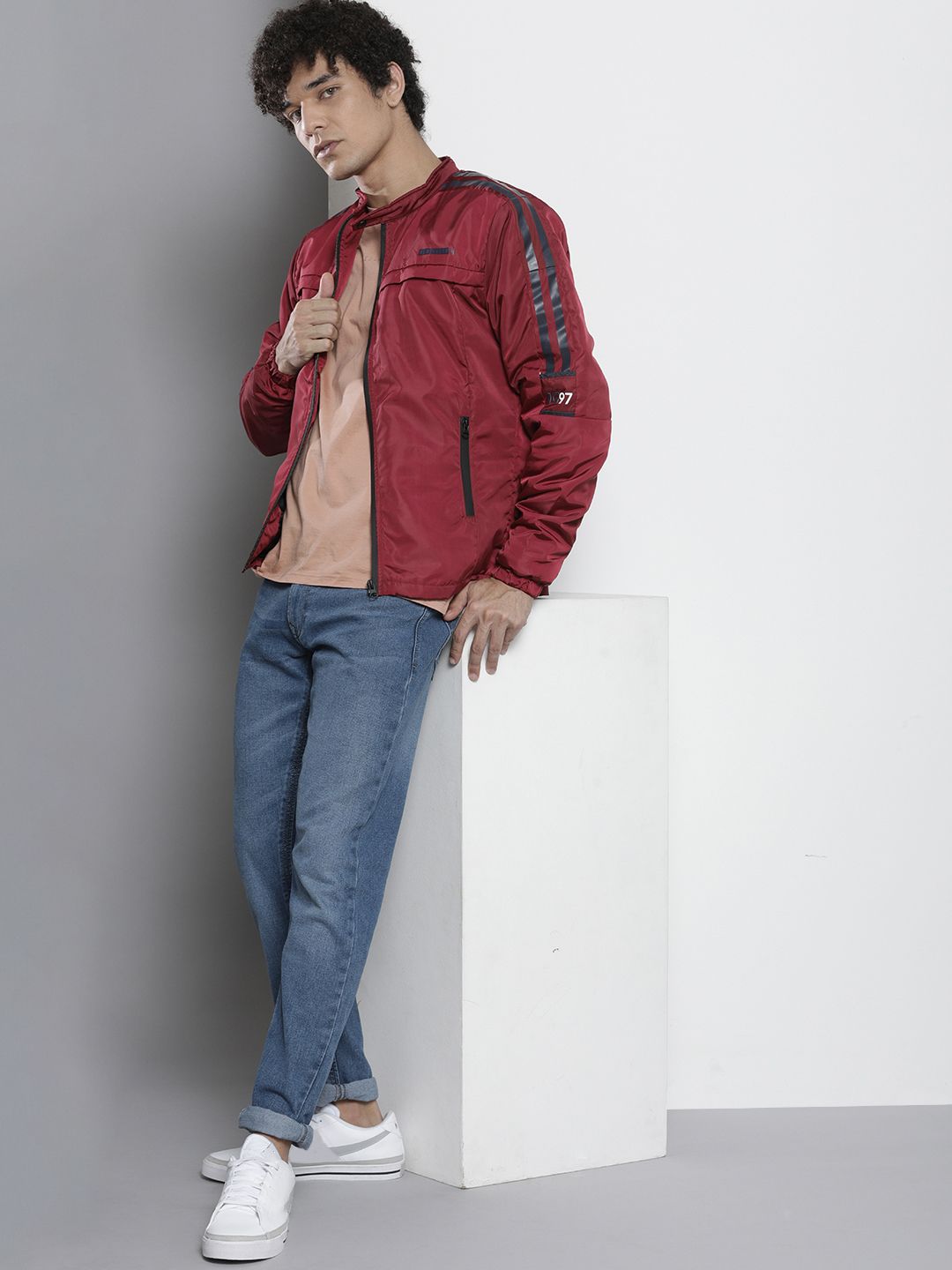 The Indian Garage Co Men Maroon Solid Tailored Jacket