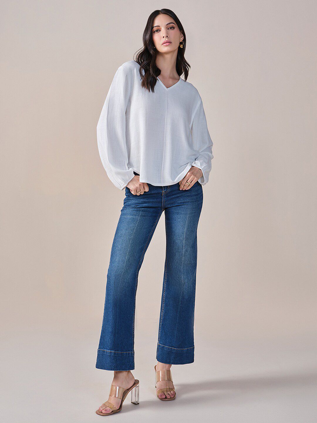 AND V-Neck Long Sleeves Top