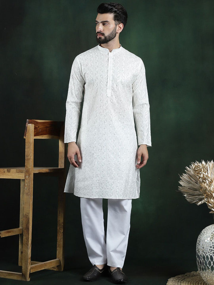 SOJANYA LUXE Floral Embroidered Regular Thread Work Kurta with Pyjamas