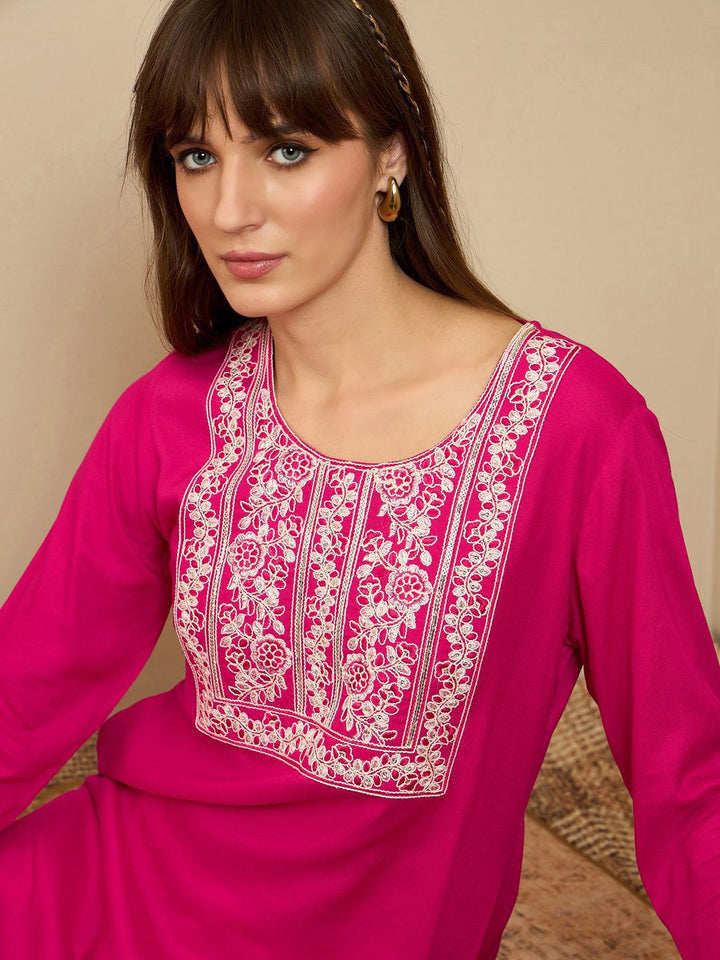 Indo Era Ethnic Motifs Embroidered Round Neck Thread Work Straight Kurta