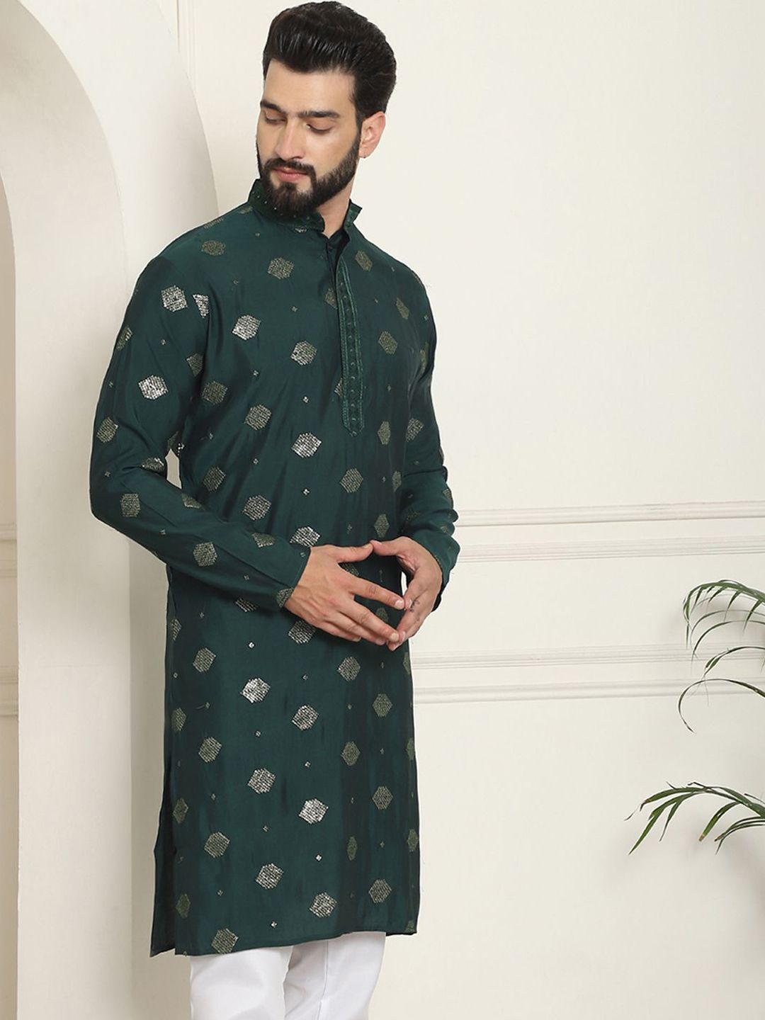 SOJANYA Men  Cotton Silk Sequinned Embroidered Green Long Geometric Thread Work Kurta