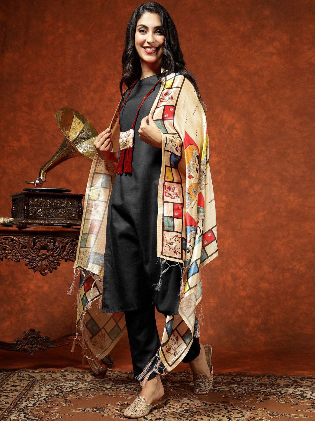 KALINI Round Neck Kurta & Trousers With Dupatta