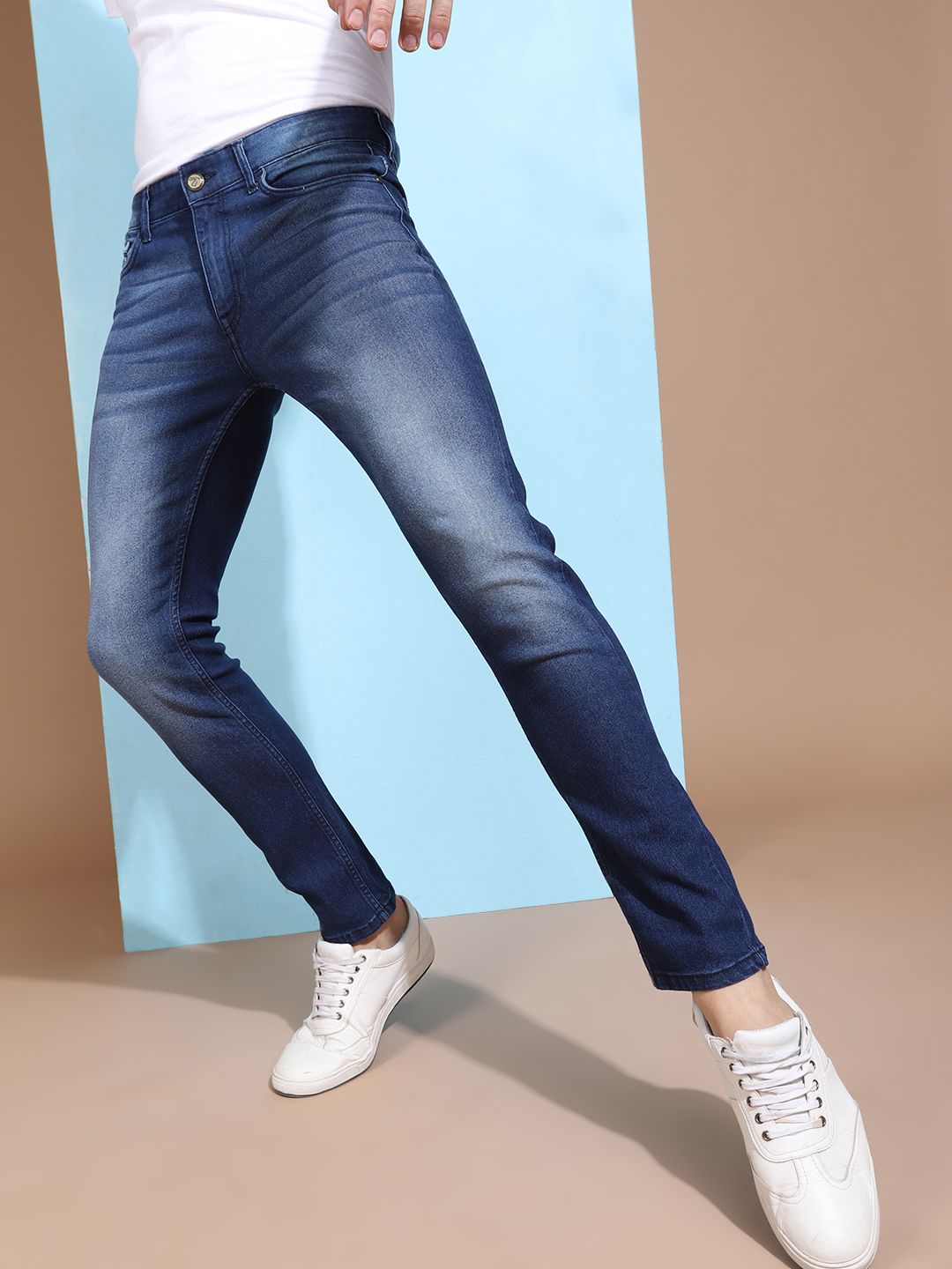 The Indian Garage Co Men Blue Slim Fit Low-Rise Clean Look Stretchable Jeans