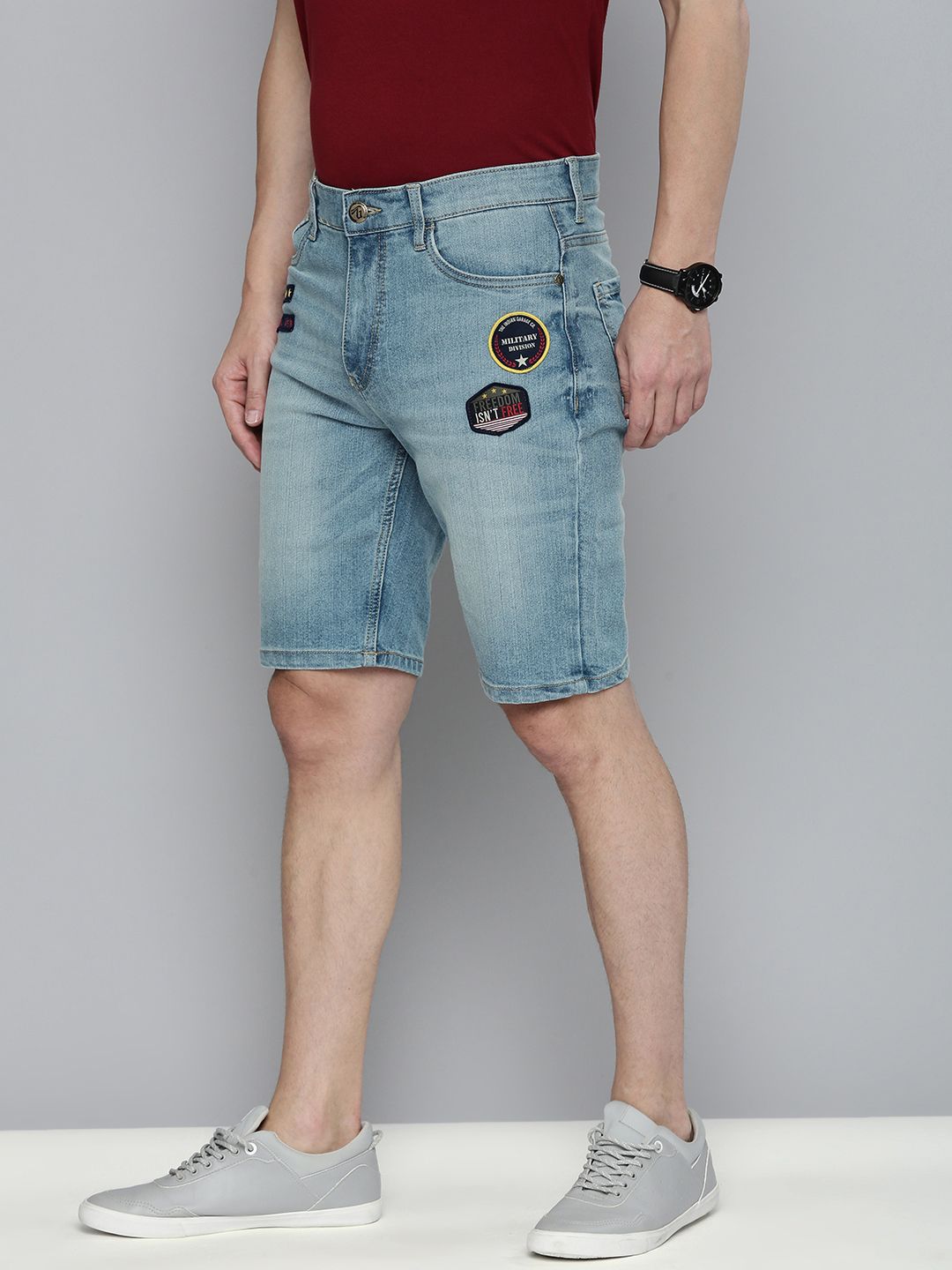 The Indian Garage Co Men Blue Typography Printed Slim Fit Denim Shorts