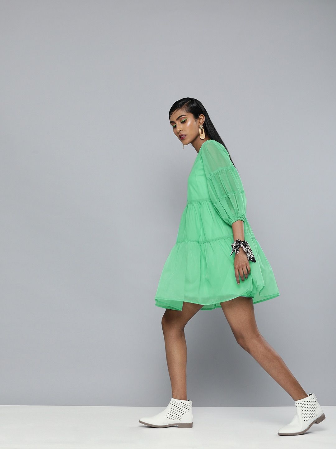 SASSAFRAS Women Green Solid Tiered Puff Sleeves A-Line Dress