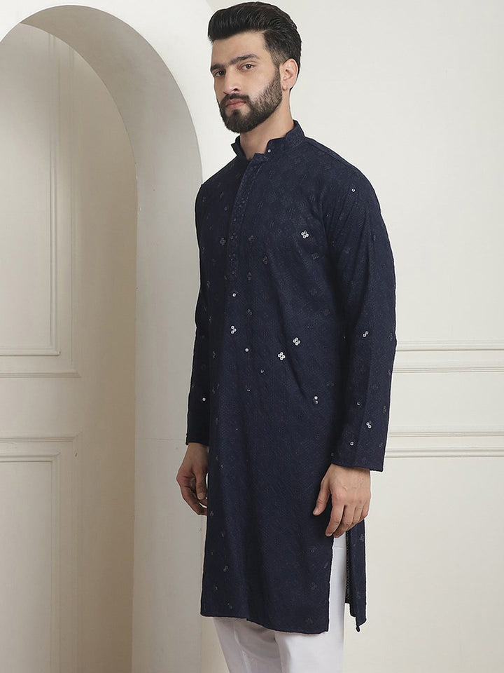 SOJANYA Sequinned Thread Work Mandarin Collar Kurta