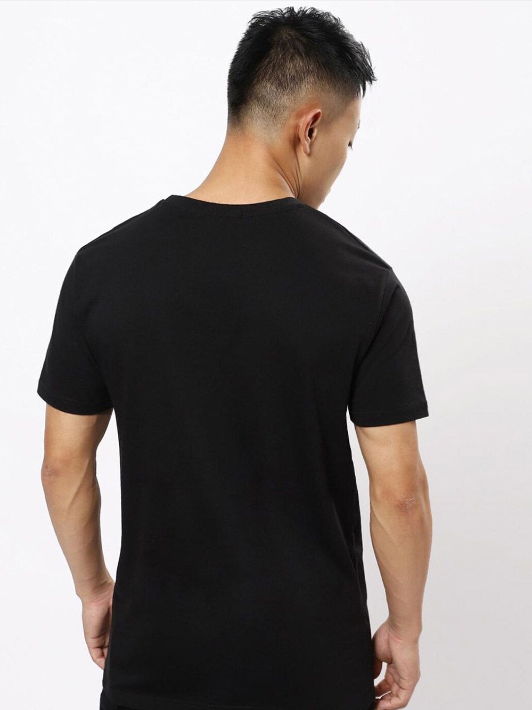 Bewakoof Men Black Printed Pure Cotton  T-shirt