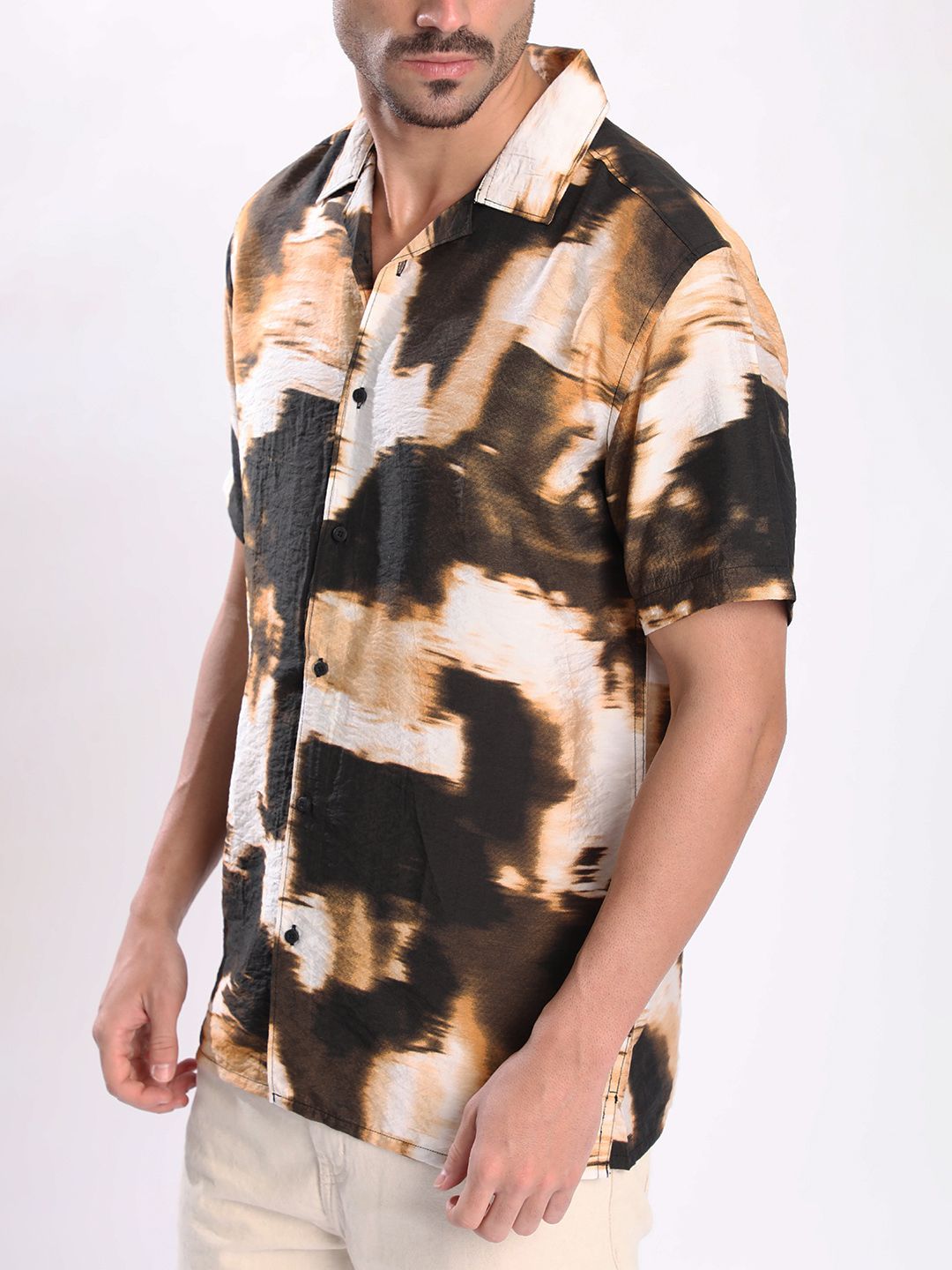 Bene Kleed Men Abstract Printed Cuban Collar Casual Shirt