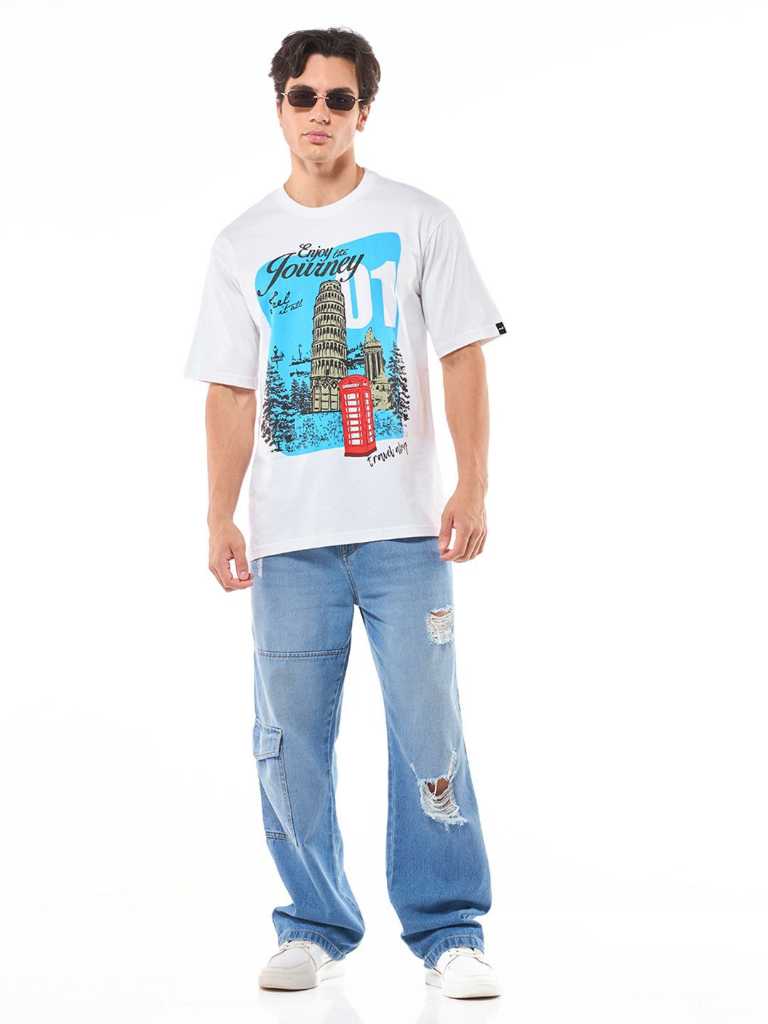 Bewakoof Men Graphic Printed Round Neck Pure Cotton Oversized T-shirt