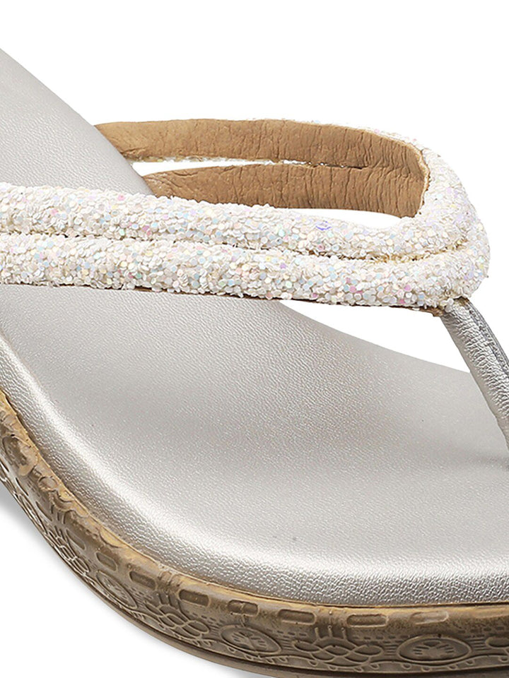 Metro Women Silver-Toned Textured Open Toe Wedges