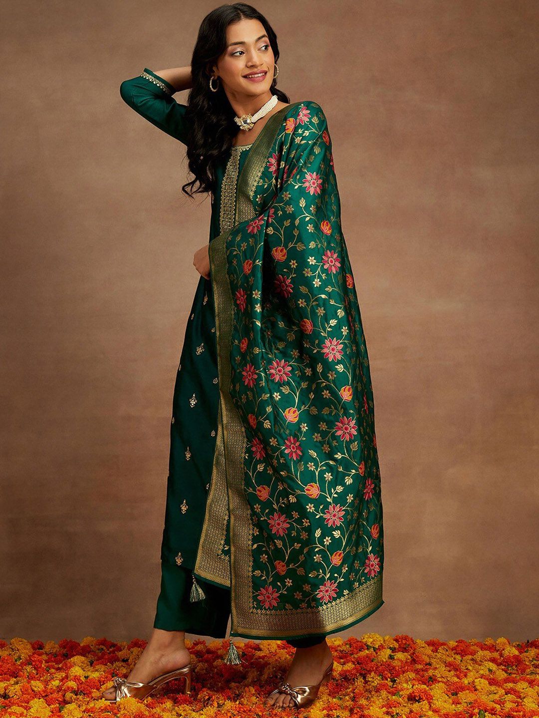 Libas Floral Embroidered Thread Work Kurta With Trousers & Dupatta