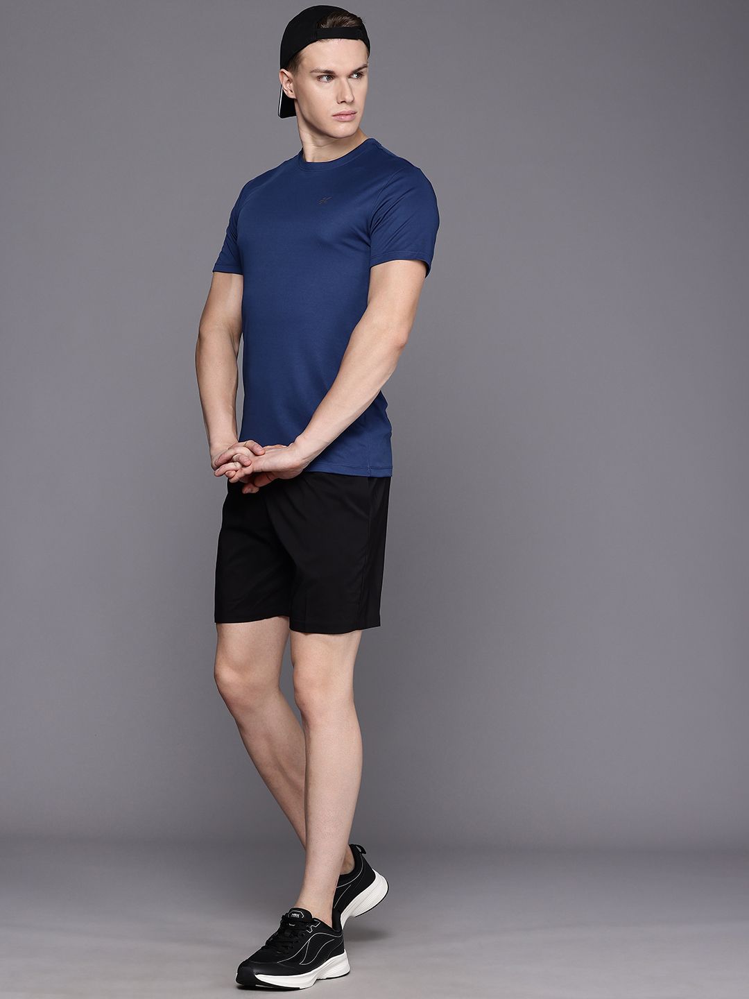 HRX by Hrithik Roshan PERFORMANCEBONDED Rapid-Dry Training or Gym Sports T-shirt