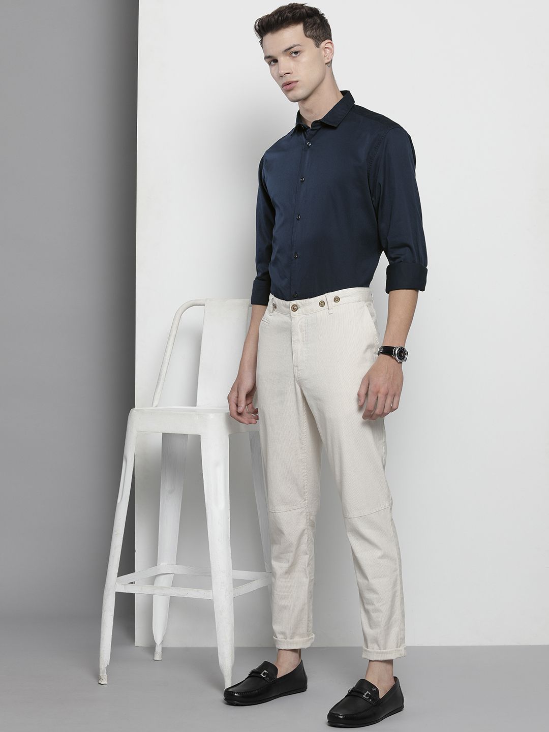 The Indian Garage Co Men Navy Blue Solid Comfort Casual Shirt